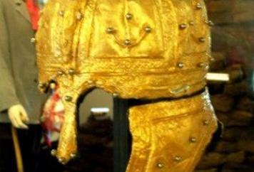 Kopie van de gouden helm